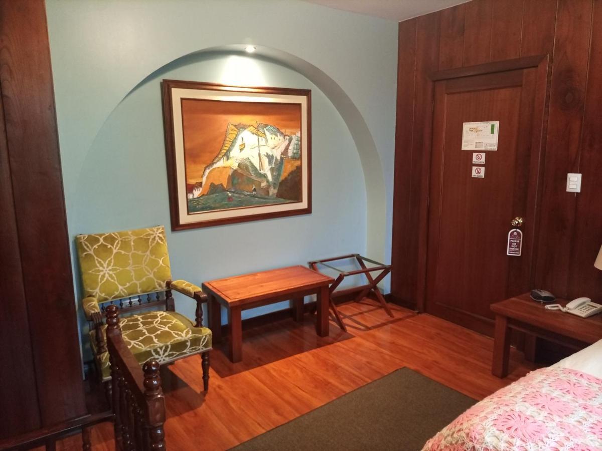 Victoria Hotel 4*