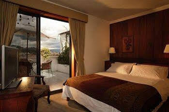 Victoria Hotel